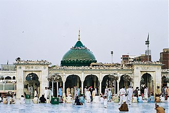 Data Darbar (Lahore)