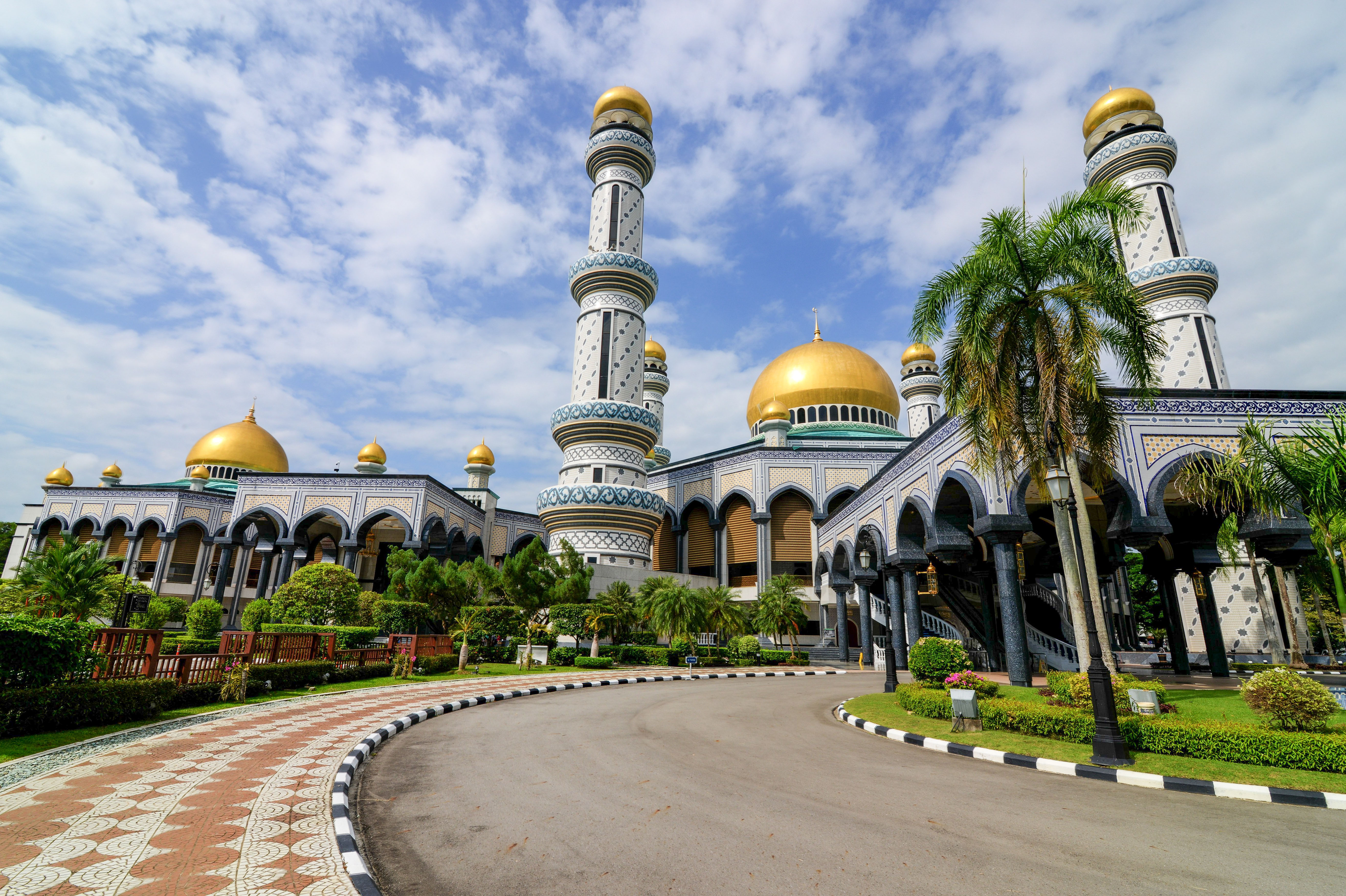 Jame'Asr Hassanil Bolkiah Mosque