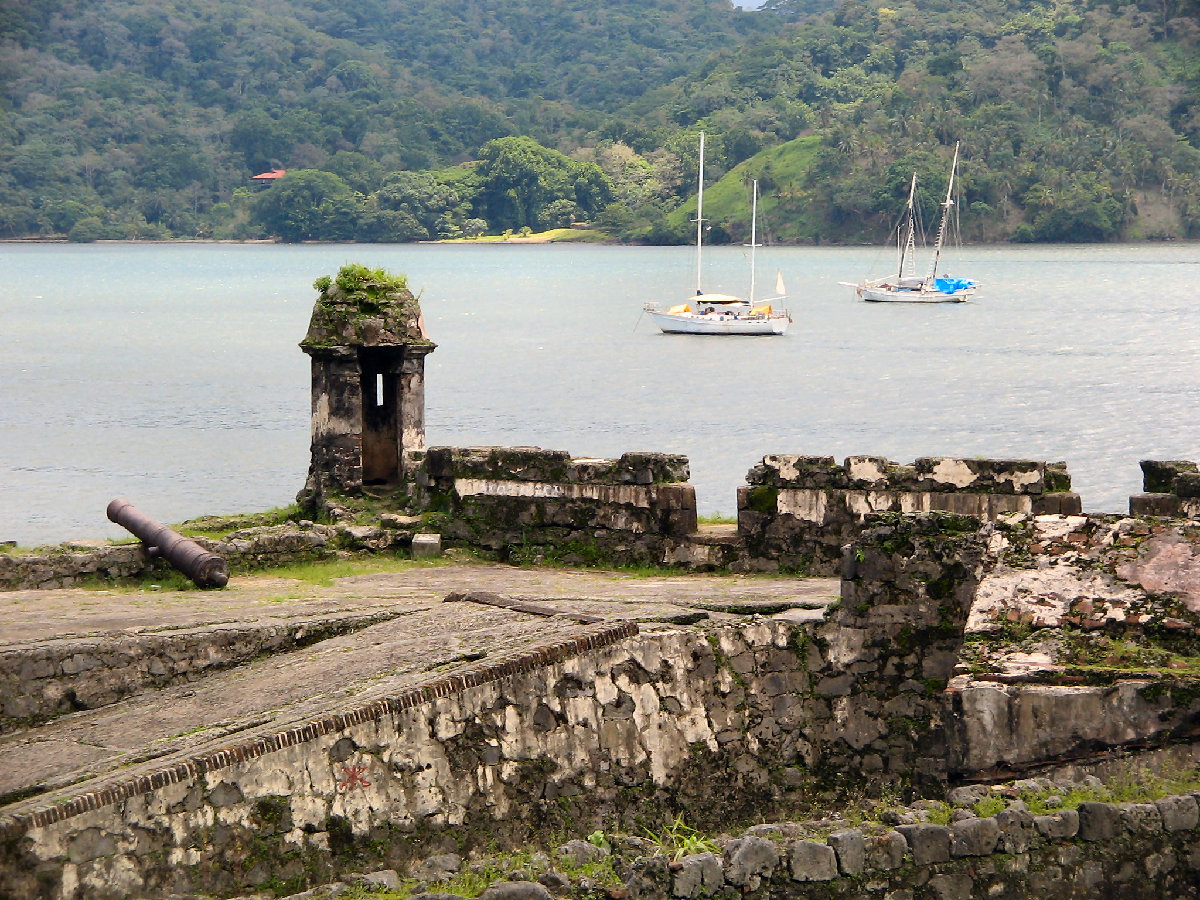 Portobelo Churches