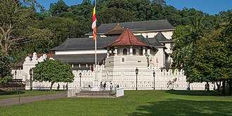 Temple of the Sacred Tooth Relic (Sri Dalada Maligawa)